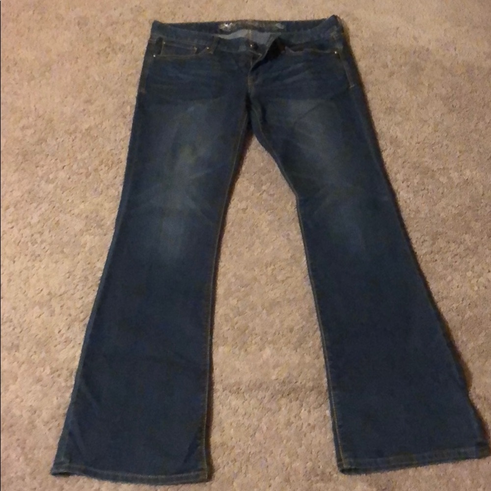 Women’s Express boot jeans